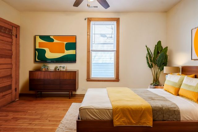 3400 N Keeler Avenue 2, Chicago, IL 60641