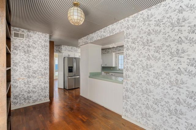 6530 Manana Place, La Jolla, CA 92037