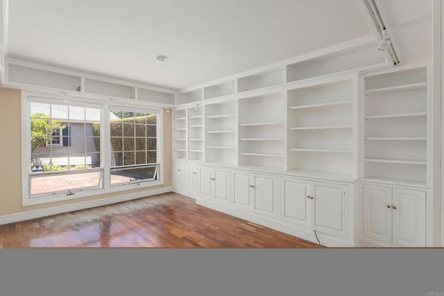 6530 Manana Place, La Jolla, CA 92037
