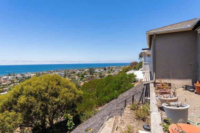 6530 Manana Place, La Jolla, CA 92037