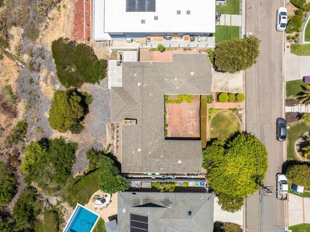 6530 Manana Place, La Jolla, CA 92037
