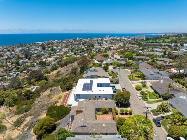 6530 Manana Place, La Jolla, CA 92037