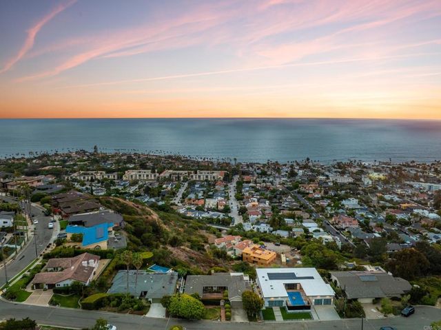 6530 Manana Place, La Jolla, CA 92037