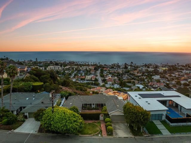 6530 Manana Place, La Jolla, CA 92037