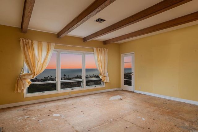6530 Manana Place, La Jolla, CA 92037