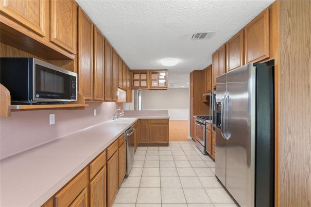 5814 Viking Drive, Houston, TX 77092