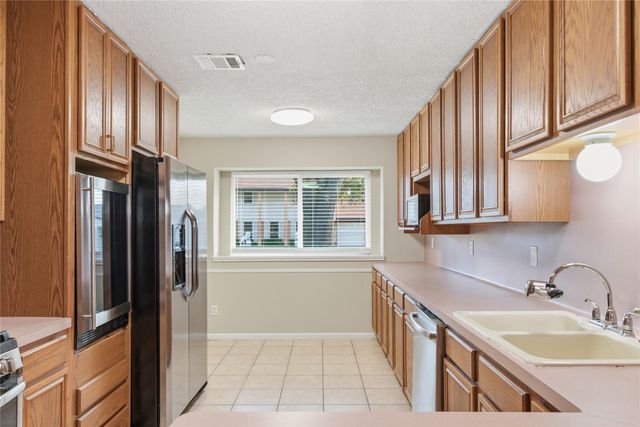 5814 Viking Drive, Houston, TX 77092