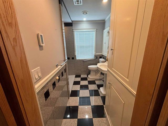 106 Belle Cir, Elgin, OK 73538
