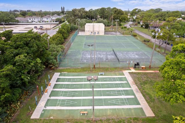 3804 Devenport Court, Greenacres, FL 33463