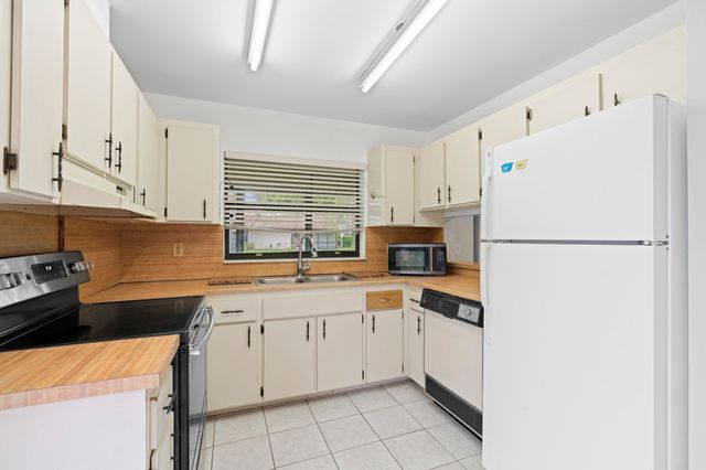 3804 Devenport Court, Greenacres, FL 33463