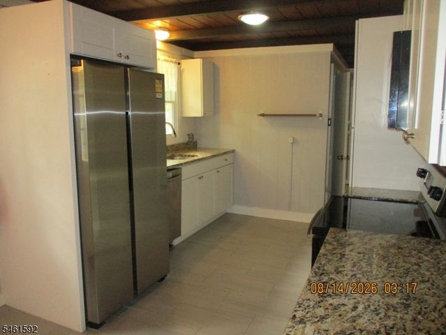 4 Mohawk Trl, Hopatcong Boro, NJ 07821