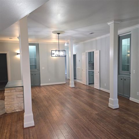 560 Lake Grove Drive, Coldspring, TX 77331