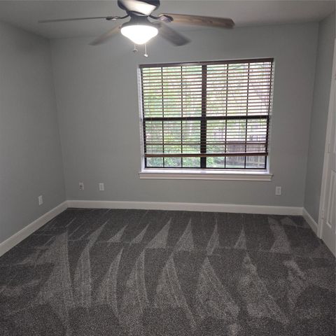 560 Lake Grove Drive, Coldspring, TX 77331