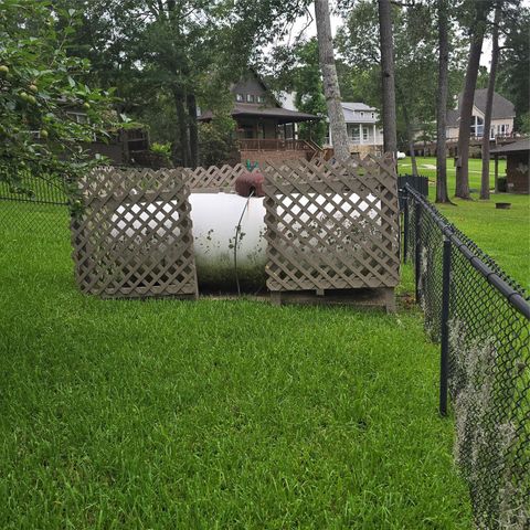 560 Lake Grove Drive, Coldspring, TX 77331