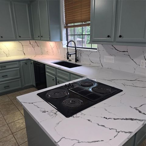 560 Lake Grove Drive, Coldspring, TX 77331