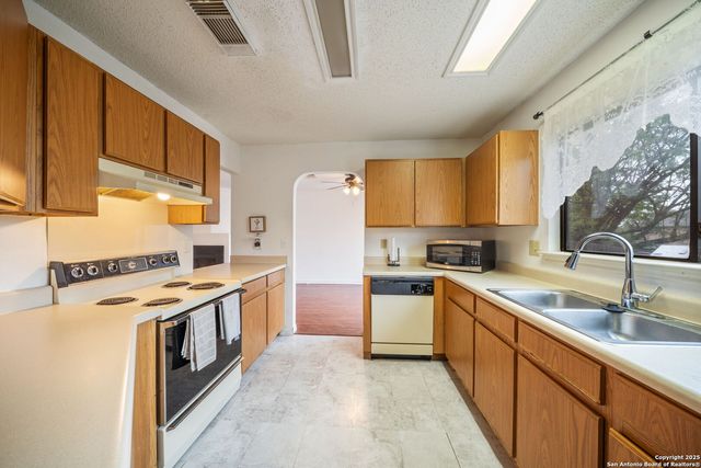 9911 Alexa Place, San Antonio, TX 78251