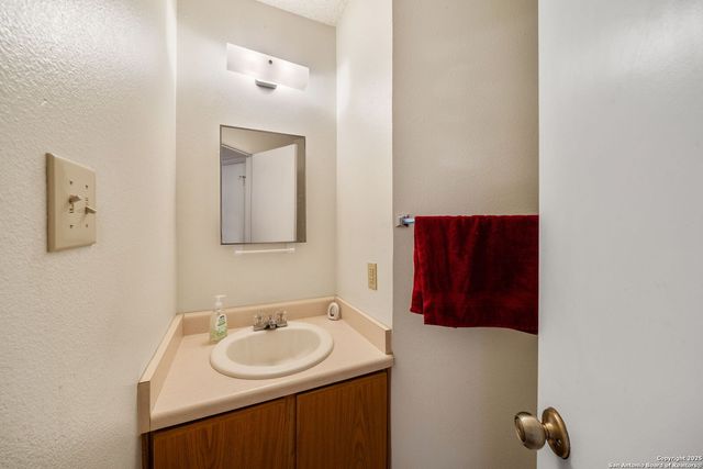 9911 Alexa Place, San Antonio, TX 78251