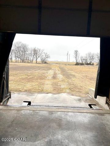 14146 Kafir Road, Carthage, MO 64836