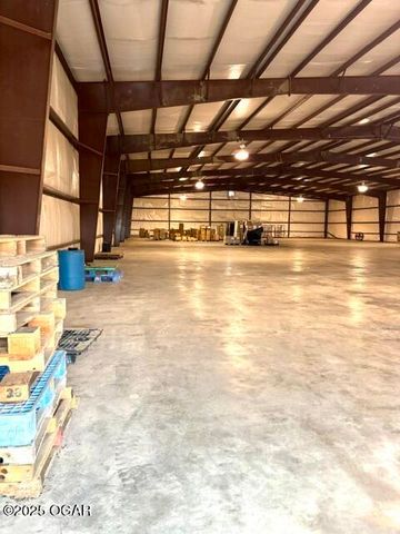 14146 Kafir Road, Carthage, MO 64836