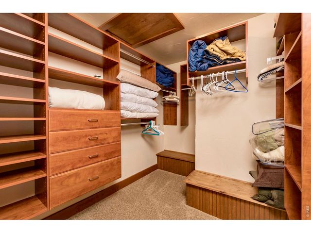 1471 Jungfrau Trl, Estes Park, CO 80517