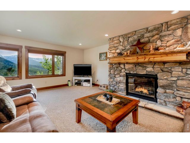 1471 Jungfrau Trl, Estes Park, CO 80517