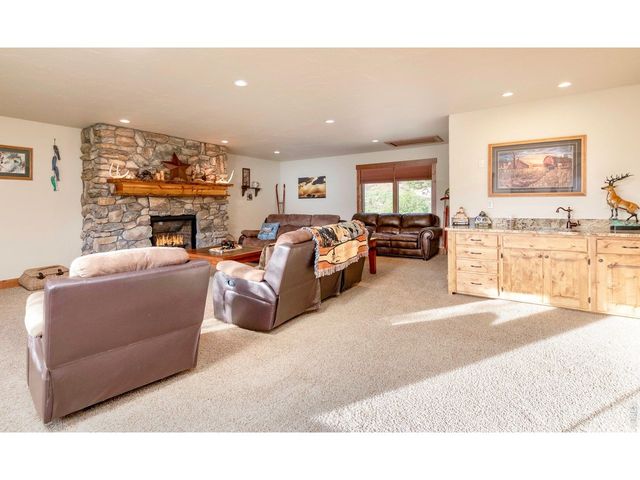 1471 Jungfrau Trl, Estes Park, CO 80517