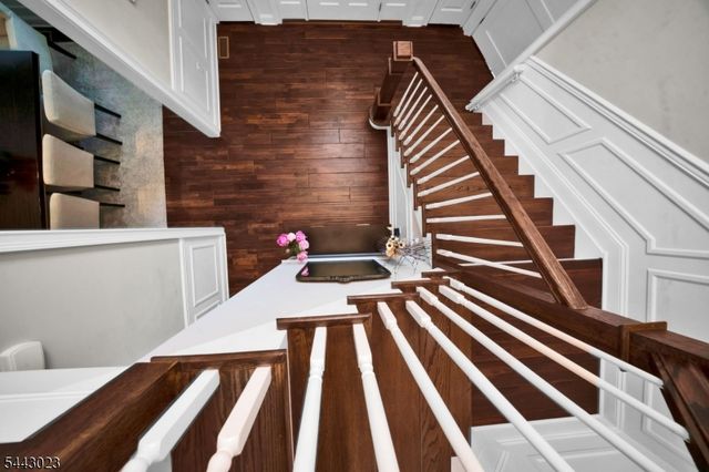 1233 Poplar Ave, Mountainside Boro, NJ 07092