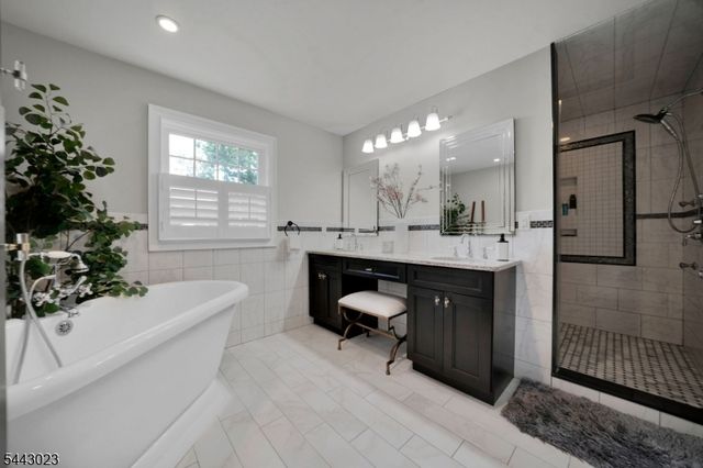 1233 Poplar Ave, Mountainside Boro, NJ 07092