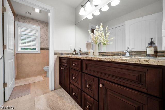 1233 Poplar Ave, Mountainside Boro, NJ 07092