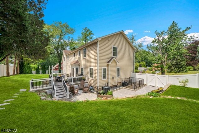 1233 Poplar Ave, Mountainside Boro, NJ 07092