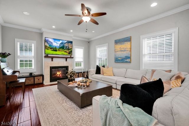 1233 Poplar Ave, Mountainside Boro, NJ 07092