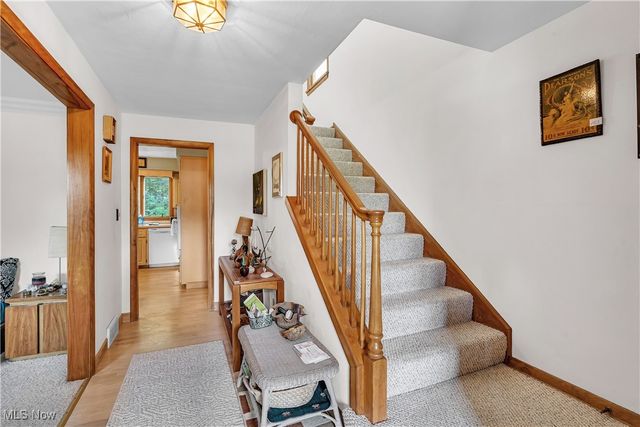 8351 Chesterton Drive, Youngstown, OH 44514