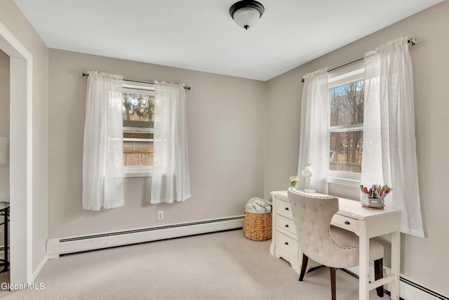 15 Apple Tree Lane, Clifton Park, NY 12065