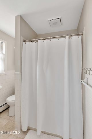 15 Apple Tree Lane, Clifton Park, NY 12065