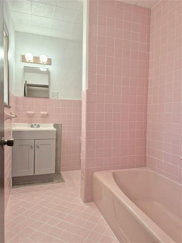 1022 W 1st Street, Deridder, LA 70634