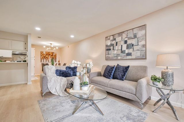 40425 Chapel Way 214, Fremont, CA 94538