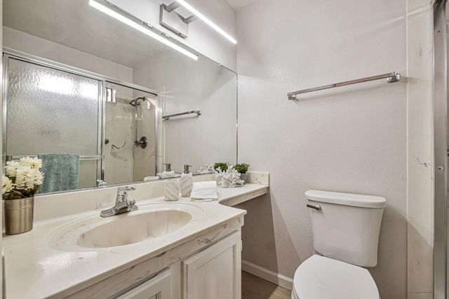 40425 Chapel Way 214, Fremont, CA 94538