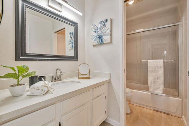 40425 Chapel Way 214, Fremont, CA 94538