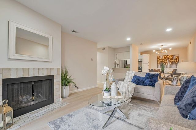 40425 Chapel Way 214, Fremont, CA 94538