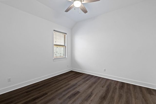 393 Stone River DR, Austin, TX 78737