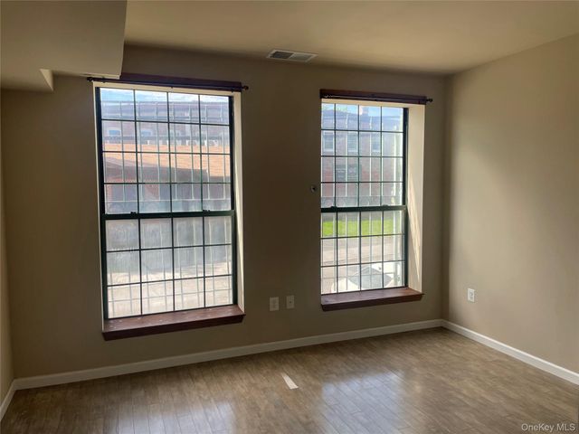 44 Johnes Street 108-J, Newburgh, NY 12550