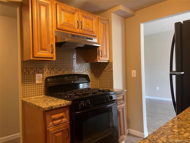 44 Johnes Street 108-J, Newburgh, NY 12550
