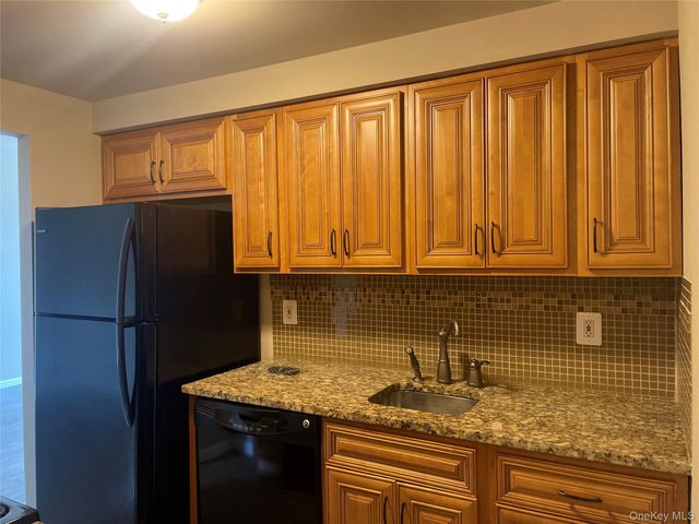 44 Johnes Street 108-J, Newburgh, NY 12550