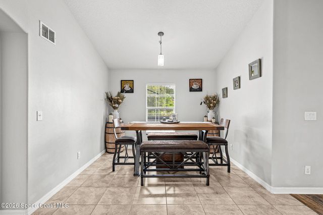 4148 Gardenwood Circle, Grant, FL 32949