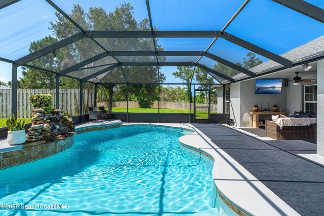 4148 Gardenwood Circle, Grant, FL 32949