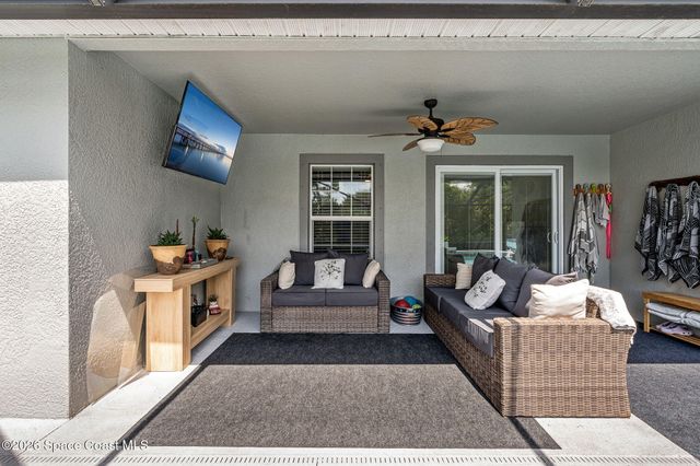 4148 Gardenwood Circle, Grant, FL 32949