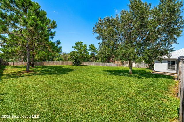 4148 Gardenwood Circle, Grant, FL 32949