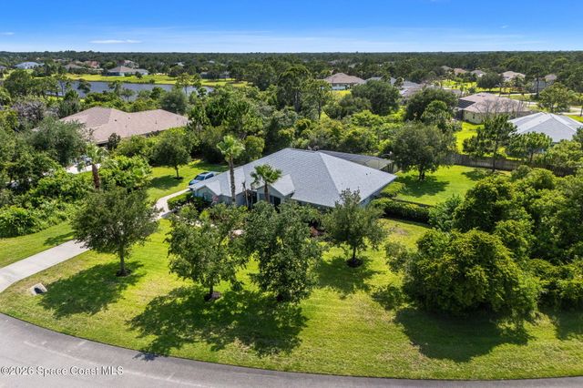 4148 Gardenwood Circle, Grant, FL 32949