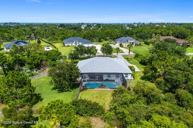 4148 Gardenwood Circle, Grant, FL 32949
