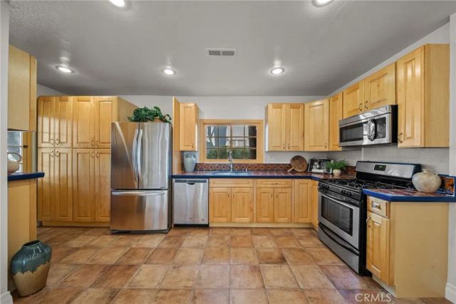 11048 Blix, West Toluca Lake, CA 91602